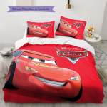 &bdquo;Mater Trailer Service&ldquo; patalynės komplektas su antklode ir užvalkalais pagalvėms puikiai tinka berniukų ir mergaičių miegamųjų dekoravimui. 135x200cm red