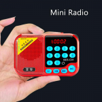 C01 Mini ne&scaron;iojama pagyvenusių žmonių radijo kortelė, mažas garsiakalbis, 3,5 mm lizdas TF kortelė / USB Mp3 grotuvas raudona