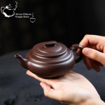 Violetinio molio puodas Yixing Rankų darbo arbatinukas Originalus kasyklos Baimu Violetinis molis Shangxinqiao Kung Fu arbatos rinkinys Dovana Kinijos arbatinukas 230ml China brown
