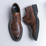 Madingi Oksfordo vyri&scaron;ki batai Raudonpadžiai mada Verslo laisvalaikio vakarėlis Kasdieniai retro stiliaus raižyti suvarstomi Brogue suknelės batai 38 ruda