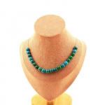 Pierres et Min&eacute;raux. Collier 20 perles Chrysocolle Teint&eacute;e 8 mm. Chaine en acier inoxydable Collier femmes, hommes. Taille personna