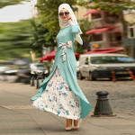 Moteri&scaron;ka suknelė turki&scaron;ko audinio islamo muslino &scaron;ifono chalatas su skara Vientisa ilga suknelė ilgomis rankovėmis spausdinta eleganti&scaron;ka suknelė