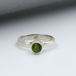 Solidus 925 prabos sidabro žiedas, žiedas su peridoto brangakmeniu, rankų darbo žiedas, žiedas dėliojimui, žiedas su gimimo akmeniu, i&scaron;rai&scaron;kingas žiedas 8.5