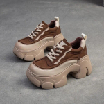 &bdquo;Johnature&ldquo; storapadžiai paauk&scaron;tinamieji siurbliai, natūralios odos suvarstomi universalūs, retro stiliaus moteri&scaron;ki batai su platforma 37 ruda