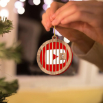 Kalėjimo Kalėdų pakabukas-Žiemos Kalėdų eglutė &Scaron;eimos lauko lauko pakabuko dovana