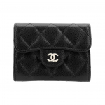 CHANEL moteri&scaron;kas kortelių dėklas ir piniginė Juoda su auksine sagtimi Klasikinis deimantų ra&scaron;tas Trumpa Dvigubo atvartuko Tekstūruota versta oda One Size-Gift Set(Basic Set+Box+Shopping Bag) juoda