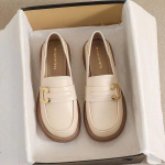 Moteri&scaron;ki nauji pavasario ir rudens retro plok&scaron;čiapadžiai mažos odos batai briti&scaron;ko stiliaus mink&scaron;tu padu storu kulnu kasdieniai batai 35 smėlis