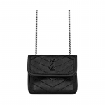 Saint Laurent YSL Niki serijos Juodo ženklo logotipas Grandinėlė Klostyta oda Petinė Kryžinė krep&scaron;ys Galvosūkių krep&scaron;ys Moteri&scaron;ki krep&scaron;iai 710844-0EN04-1000 Basic Set (Bag+Dust Bag)