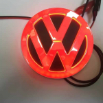 VOLKSWAGEN Naujas 11cm LED Automobilio Galinis Ženklelis Lipdukas VW Polo Golf Jetta Beetle CC Tiguan Touran Passat MK7 MK5 B5 11cm