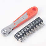 Reketinis atsuktuvas siaurose erdvėse, priekyje ir gale, alkūninis raktas, lenkimas stačiu kampu, kryžminis atsuktuvas, plieno medžiaga Matches the image