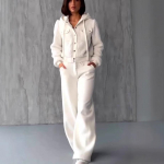 Stilingas moteri&scaron;kas ilgomis rankovėmis, sagomis, kombinezonas Large balta