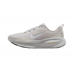 Nike Vomero 18 Vyri&scaron;ki bėgimo bateliai HM6803-009 EU 42 pilka spalva