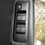 25401JD001 Schalter Nissan Qashqai J10 2.0 dCi 4WD Navara D40 Transporto priemonėms Automobilių QZ 25401-JD001 Elektrinio lango jungiklis