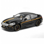 1/24 BMW M8 Lydinio Supersportinio automobilio modelis Mastelis Diecast Metalinis Transporto priemonis Garso ir &scaron;viesos simuliacija Kolekcijos Vaikų gimtadienio žaislas Dovana violetinė