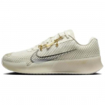 NikeCourt Air Zoom Vapor 11 Premium HC Gold Flair Pack FZ1420-100 Moteri&scaron;ki dydžiai EU 42 dramblio kaulas