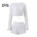 Moteri&scaron;kas seksualus dviejų dalių mini sijonų rinkinys, žemai augantis raukinis pakopinis sijonas, trumpas platėjantis ilgomis rankovėmis, suri&scaron;amas &bdquo;Crop Top Set&ldquo; vakarėlio klubo apranga S balta