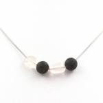 Pierres et Min&eacute;raux. Collier 4 perles Lave 8 mm + Quartz rose du Br&eacute;sil Chaine en acier inoxydable.