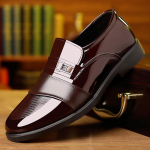 Vyri&scaron;ki laisvalaikio batai I&scaron; dirbtinės odos Penny Loafers vyrams Užslidinami oficialūs laisvalaikio loaferiai vyrams Kasdieniai verslo vestuvių oficialūs darbo batai Smailianosiai 44