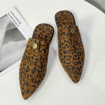 Madingi moteri&scaron;ki &scaron;lepetės su leopardo ra&scaron;tu, plok&scaron;čiapadžiai, smailianosiai mulai, dirželiu ant kulno madingi sandalai moteriai 2025 m. Nauji Džinsiniai Dizainerio Mujer De Zapatos 38 leopardas