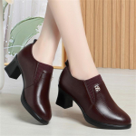 Moteri&scaron;ki platforminiai batai Loafer auk&scaron;takulniai Mink&scaron;tos odos batai Nauji Storu padu Briti&scaron;ko stiliaus Elastinga aulo anga Stambaus kulno batai Moteris 35