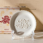 Lengva prabanga reljefinė keramikinė lėk&scaron;tė auk&scaron;tos klasės prancūzi&scaron;ko stiliaus makaronų lėk&scaron;tės namų ūkio popietinės arbatos desertinė lėk&scaron;tė i&scaron;skirtiniai indai