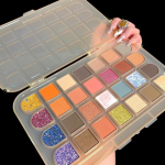 Akių &scaron;e&scaron;ėlių padėklas Perlamutrinis matinis plonas blykstės akių makiažas lengvos spalvos vandeniui atsparus kontūravimas mieguoklis &Scaron;ilkaverpių akių &scaron;e&scaron;ėlių padėklas ilgalaikis moteri&scaron;kas makiažas