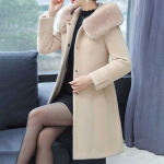 Vidutinio amžiaus moterų žieminis audinės aksomo paltas rudeniui ir žiemai 40 metų 50 vidutinio amžiaus moterų mamos vilnonis &scaron;varkas XXL smėlis