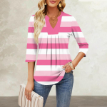 Moteri&scaron;ki septynių ketvirčių rankovių kasdieniai V formos i&scaron;kirptės mar&scaron;kinėliai su raukiniais krūtinės srityje ir ra&scaron;tu, laisvo kirpimo L