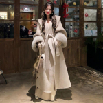 Eleganti&scaron;ka vilnonė striukė su dirbtinio kailio rankovėmis ir diržu, moteri&scaron;ka žieminė striukė su rai&scaron;teliais, ilga striukė, madingi biuro drabužiai, pagrindinė gatvė XS smėlis