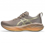 ASICS Novablast 5 Luxe Luxe Taupe Grey Moteri&scaron;ki sportbačiai 1012B815-020 40 umbro spalva