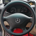 Rankomis siūta neslystanti juodo natūralios odos vairo apdanga, skirta Mercedes Benz Viano W639 Vito 2003-2014 Sprinter 2006-2013