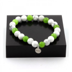 Pierres et Min&eacute;raux. Bracelet Perles P&eacute;ridot + Howlite 8 mm. Fabriqu&eacute; en France.