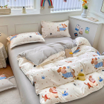 Stilingas vienspalvis patalynės komplektas - 3 arba 4 dalys, puikiai tinka bendrabučiams (1.5m/1.2m) 1.8m four-piece set