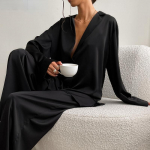 &Scaron;ilko imitacijos pižamos moteri&scaron;ki vintažiniai klasikiniai korėjieti&scaron;ki &bdquo;Ins V&ldquo; kaklelis namų kieto ledo &scaron;ilko laisvi dideli drabužiai S juoda