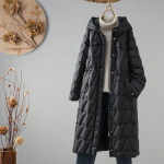 Žiema 2025 Nauja pūkų striukė su gobtuvu i&scaron; baltųjų ančių pūkų Moteri&scaron;ki drabužiai Vidutinio ilgio iki kelių Laisvas &scaron;iltas ir plonas paltas XL juoda