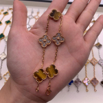 Butikas Keturlapis Dobilas Penkių Gėlių Apyrankė 18K Lengvi Prabangūs INS Dizaino Madinga I&scaron;skirtinė Universali Vyri&scaron;ka ir Moteri&scaron;ka Apyrankė Boutique Bracelet