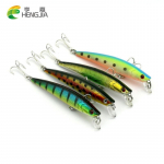HENGJIA 4 spalvų Minnow žvejybos masalas su bar&scaron;kučiais, 8,2 g/9,5 cm gyvas lydekos masalas.