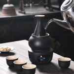 Sake rinkinys puodelių su pa&scaron;ildytuvu, tradicinis pa&scaron;ildymo dubuo, 4 kūrybingi, gėrimo porcelianas