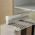 I&scaron;traukiamas teleskopinis kelnių laikiklis spintai: Daugiafunkcinis stumdomas laikymo stalčius buitiniam naudojimui. Stainless Steel White F36L