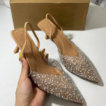 Vasaros moteri&scaron;kos auk&scaron;takulnės basutės Skaidrios smailianosės Eleganti&scaron;ki moteri&scaron;ki madingi batai Perlo puo&scaron;yba Basutės su dirželiu per kulną 40 smėlis