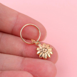 5vnt margumyno gėlių lydinio mezgimo dygsnio žymekliai i&scaron; cinko lydinio gėlių pakabukas