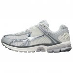 Nike Air Zoom Vomero 5 Summit White Metallic Silver Unisex Sportbačiai Pilki Light-Smoke-Grey Smoke-Grey IM2219-121 42