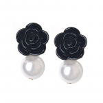 glammuse Kamelijos auskaras Camellia earring