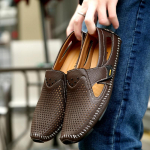 Vasaros vyri&scaron;ki sandalai Mink&scaron;tos odos vyri&scaron;ki batai Slip I&scaron;pjauti Kasdieniai mados tendencijos Vyri&scaron;ki patogūs vairavimo plok&scaron;čiapadžiai Kasdieniai vyri&scaron;ki batai 47 ruda