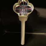 KPop Demono Medžiotojo &Scaron;viesos Lazdelė Cosplay Koncerto Palaikymo Lazdelė Spalvotos &Scaron;viesos Palaikymo Lazdelė Grupės Helovino &Scaron;ventės Rekvizitas Aksesuarai balta