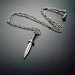 Naujas gotikinis peilis durklas pakabukas Chokers karoliai papuo&scaron;alai dovana vyrams moterims grilis berniukas punk kpop stiliaus aksesuarai žavesio