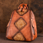 Natūralios odos kuprinė su reljefiniais vintažiniais krep&scaron;iais moterims 30cm*12cm*32.5cm ruda