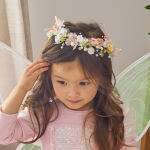 Mini receptų &bdquo;Tinkerbell&ldquo; fėjos tiaros galvos juosta &ndash; kerinti gėlių karūna mergaitėms