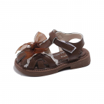 Kūdikių &bdquo;First Walker&ldquo; bateliai mergaitėms, tu&scaron;čiaviduriai noseliai, apkeptos basutės su kaspinu, madingi vaiki&scaron;ki butai, princesės bateliai, neslidūs 23 ruda