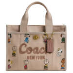 Coach x Peanuts smėlio spalvos drobės krovinių krep&scaron;ys-tote su Snoopy paveikslėliu ir auksiniais metaliniais elementais kasdieniam naudojimui Basic Set (Bag+Dust Bag)